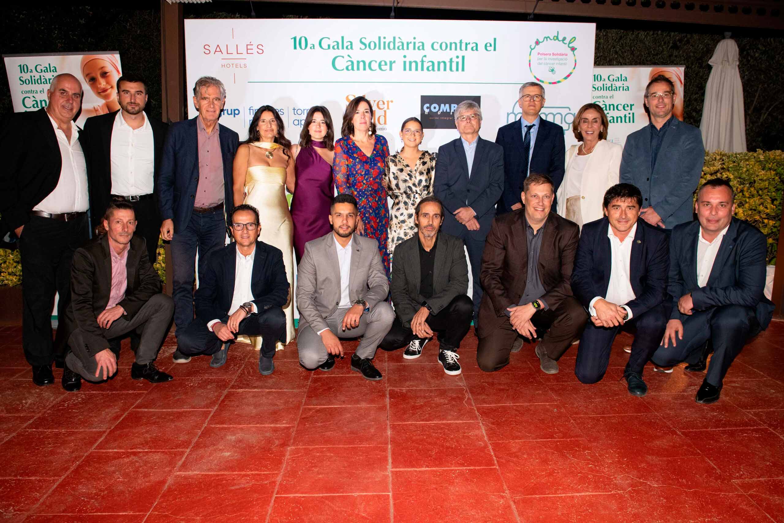 Todos los participantes de la 10ª Gala SOlidaria contra el Cáncer Infantil donde colaboró SIlverGold Patrimonio